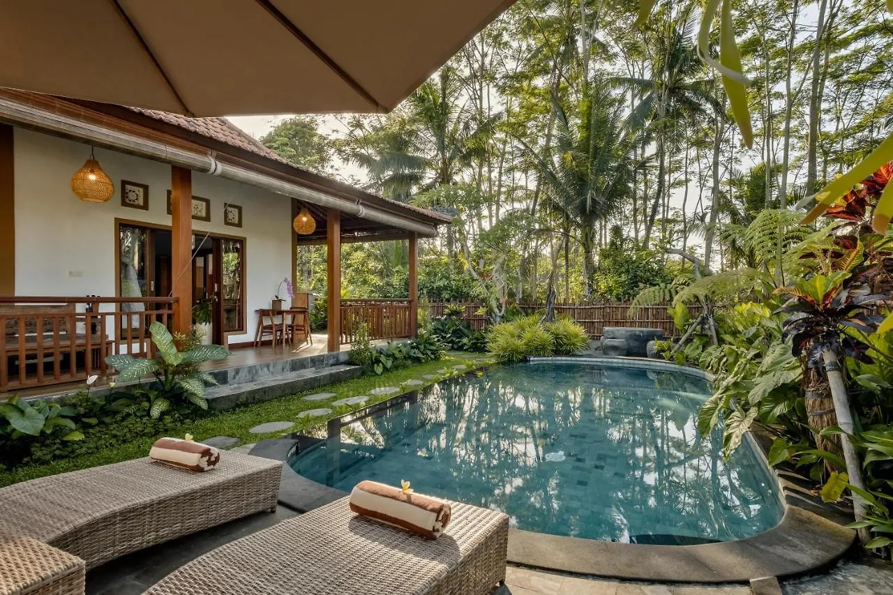 Ratni Ubud Villa Indonesia