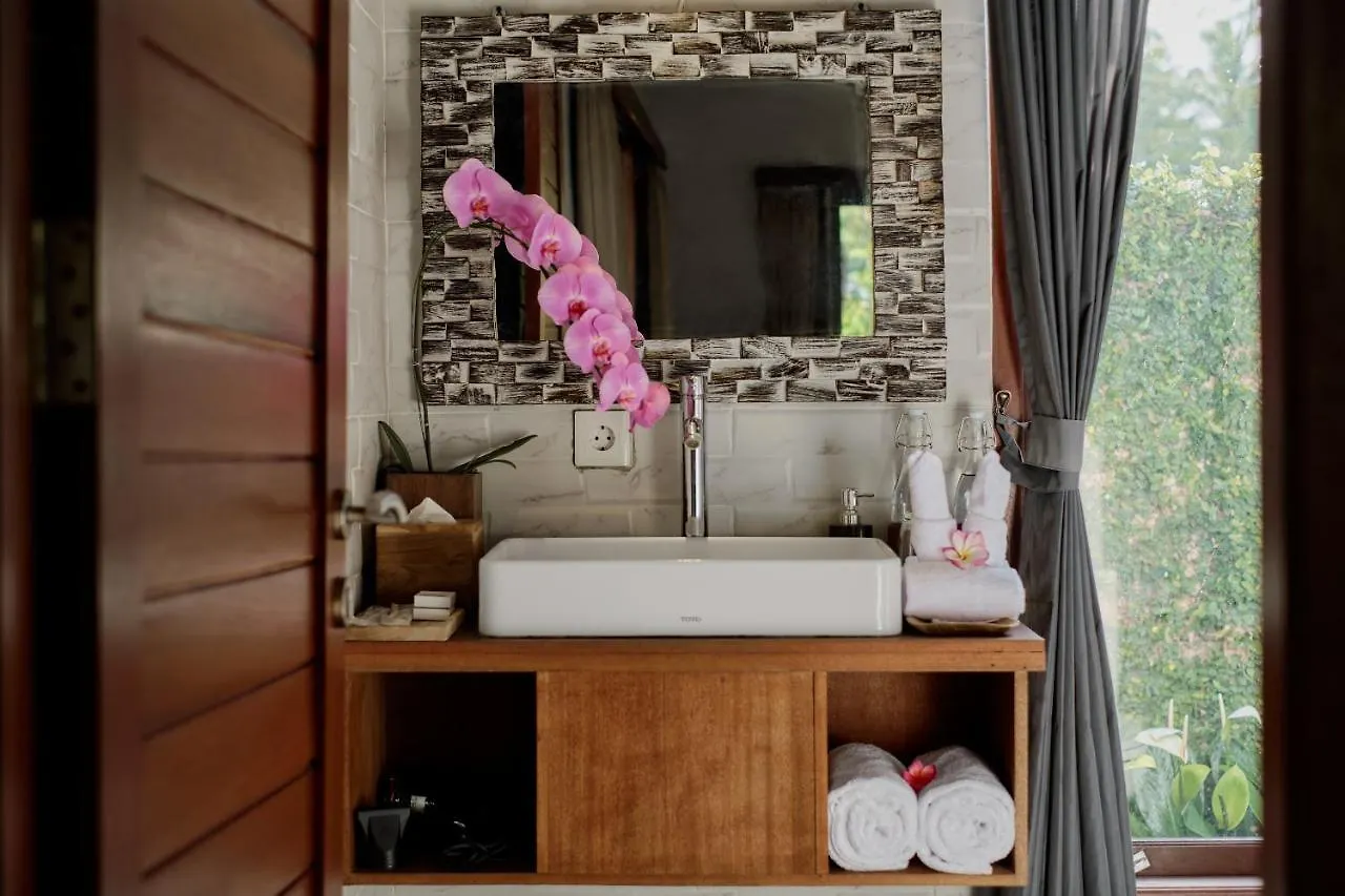 Ratni Ubud Villa